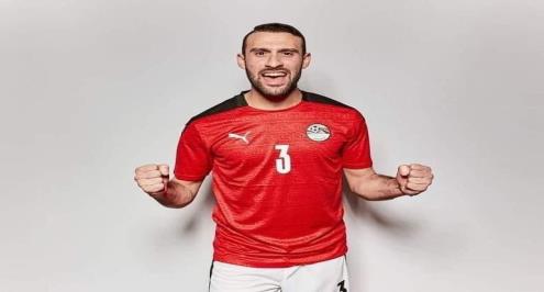 طبيب منتخب مصر: عمر كمال أصيب بتقلص عضلي وجاهز لمباراة موزمبيق